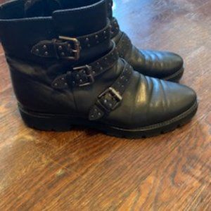 M.GEMI LEATHER BUCKLET BOOTS